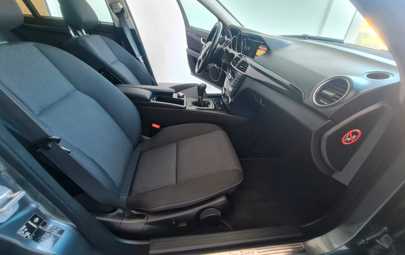 MERCEDES-BENZ CLASE C 200 CDI