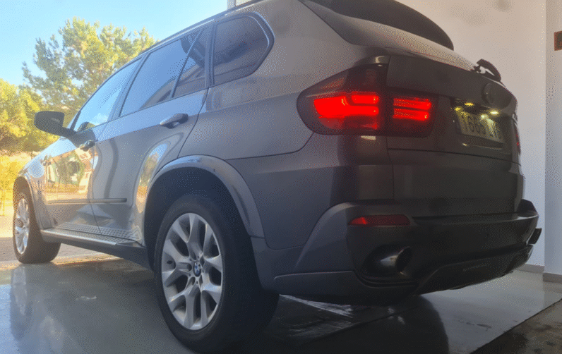 BMW X5 3.0d 235CV – Pack M
