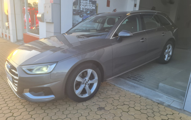 Audi A4 Avant 30 TDI