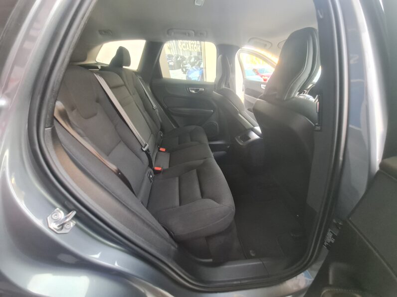 VOLVO XC60 2.0 D4 AWD Momentum